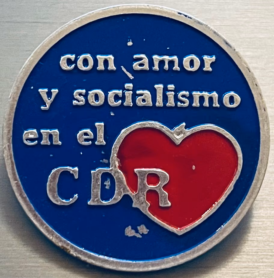 Con amor y socialismo en el CDR [Mit Liebe und Sozialismus im CDR - in spanischer Sprache]