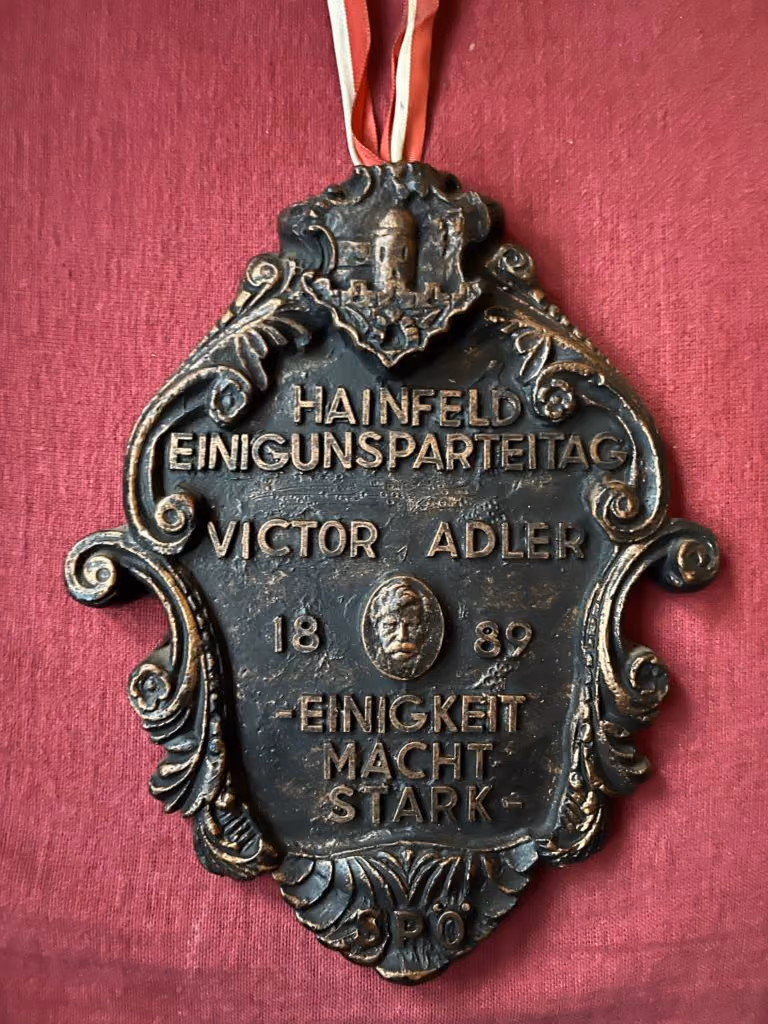 Hainfeld - Einigungsparteitag - Victor Adler - 1889 - Einigkeit macht stark