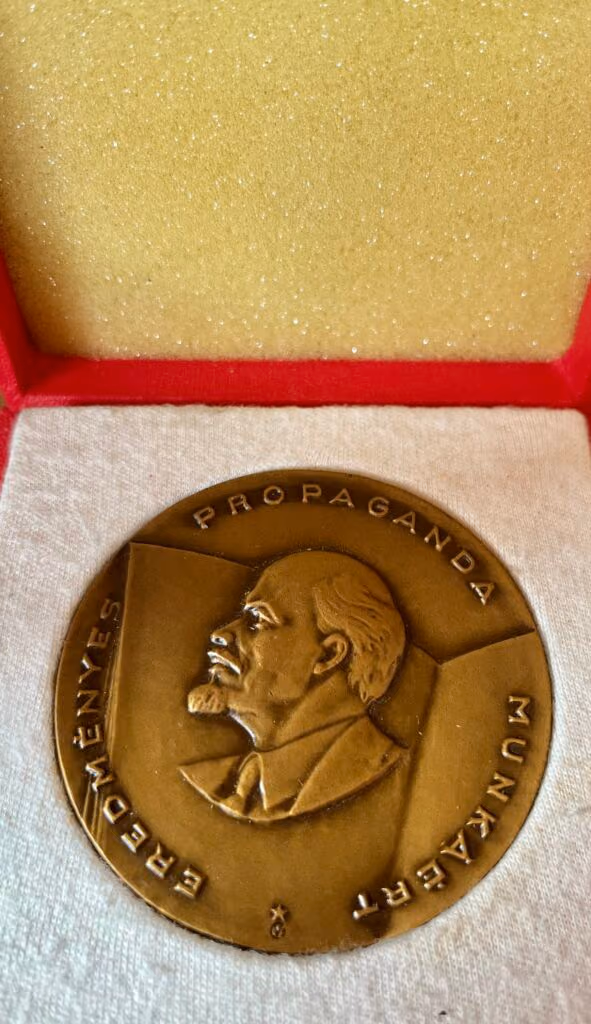 Lenin-Medaille für erfolgreiche Propagandarbeit
