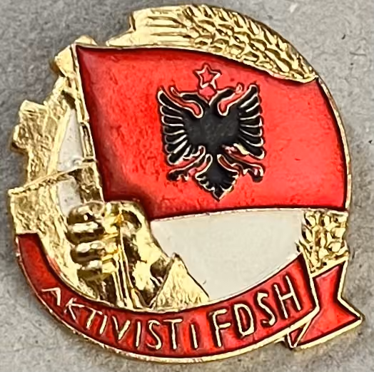 Aktivist der Demokratischen Front Albaniens (FDSh)
