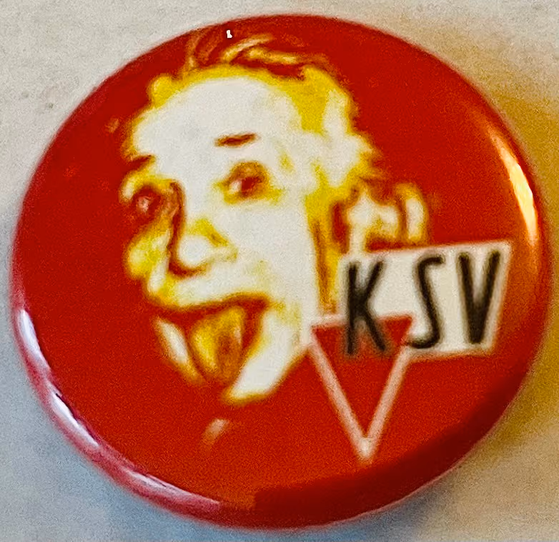 KSV - Zungezeigender Albert Einstein