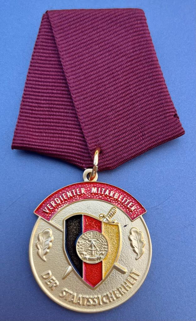 Verdienter Mitarbeiter der Staatssicherheit
