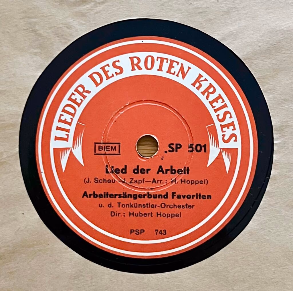 Lieder des Roten Kreises: Lied der Arbeit / Voran!