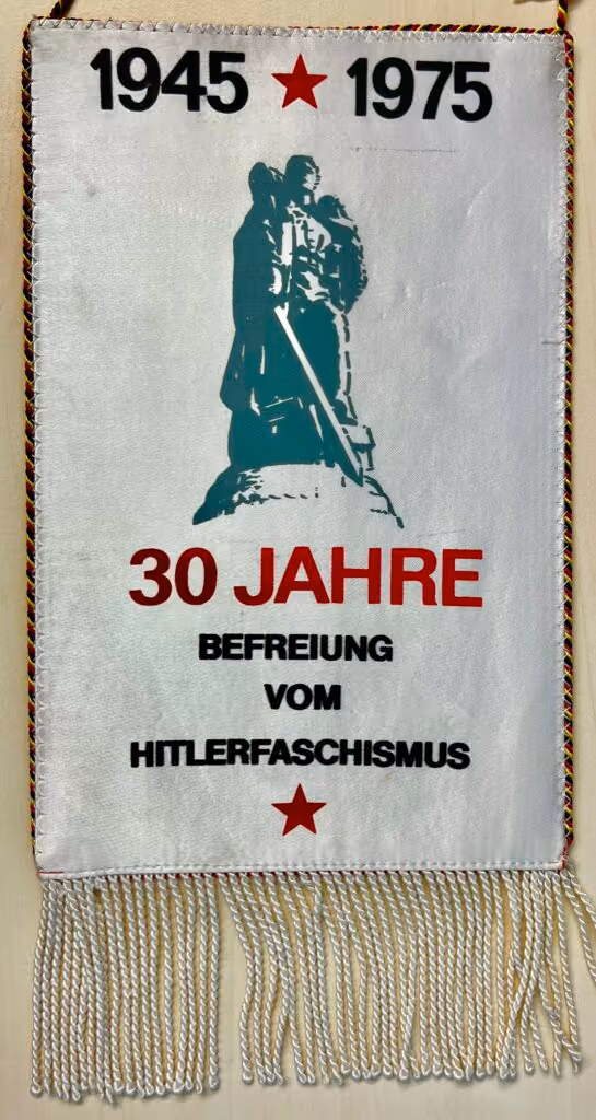 1945-1975 - 30 Jahre Befreiung vom Hitlerfaschismus