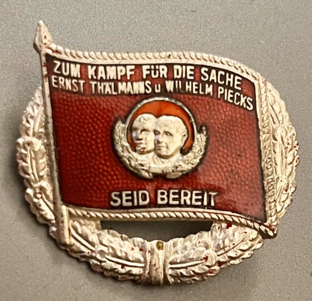 Zum Kampf für die Sache Ernst Thälmanns und Wilhelm Piecks - Seid bereit