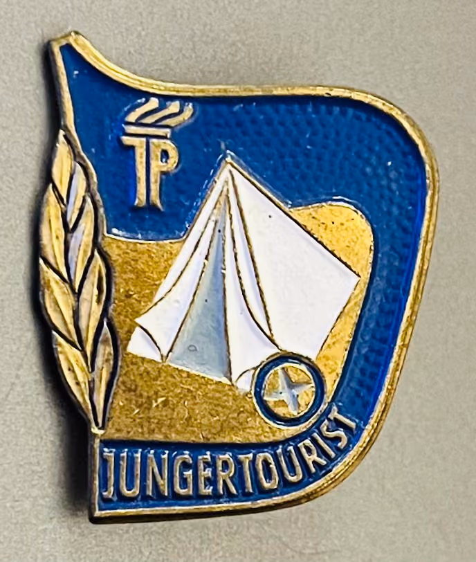 Thälmann-Pioniere - Junger Tourist