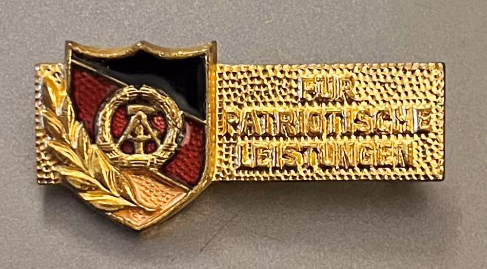 Nationale Front der DDR - Für Patriotische Leistungen