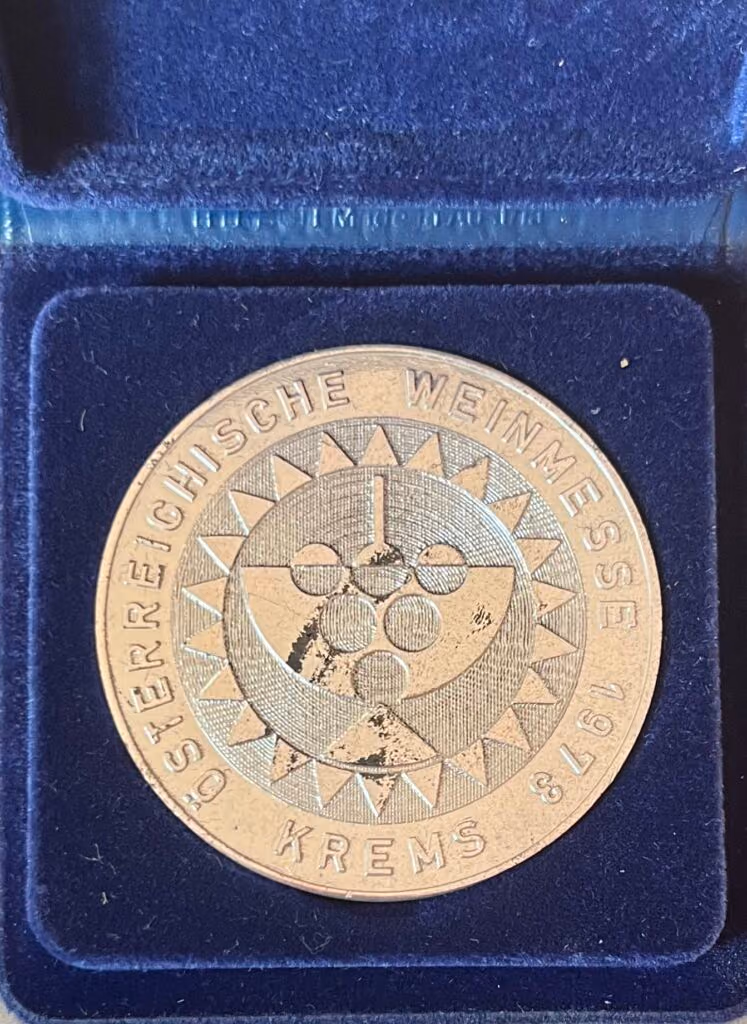 Konsum-Weinkellerei Herrenhaus - Österreichische Weinmesse Krems 1973