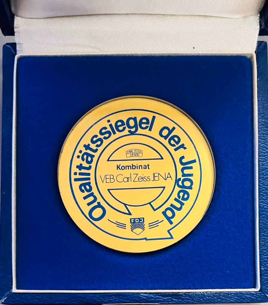 FDJ - VEB Carl Zeiss Jena - Qualitätssiegel der Jugend