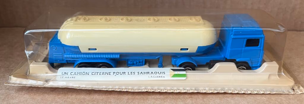 Ein Tankwagen für die Sahrauis