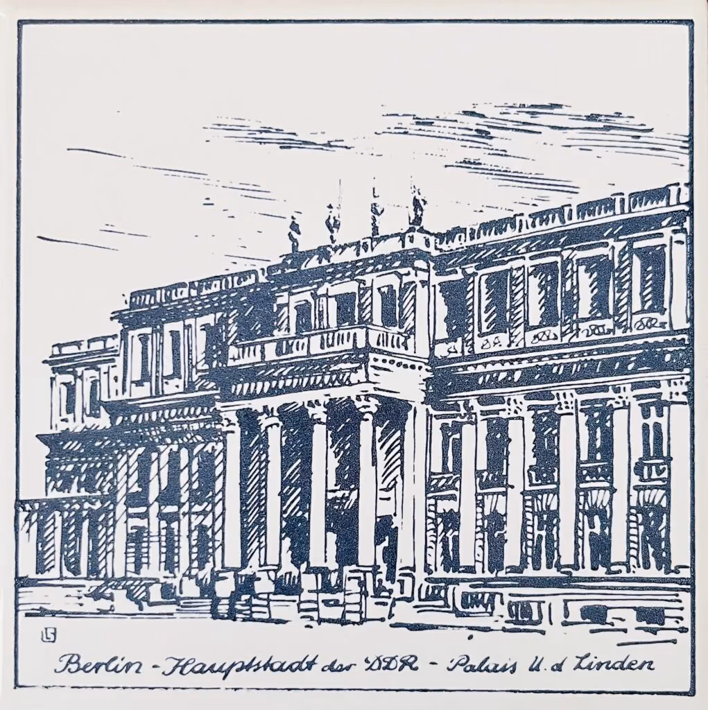 Berlin - Hauptstadt der DDR - Palais unter den Linden