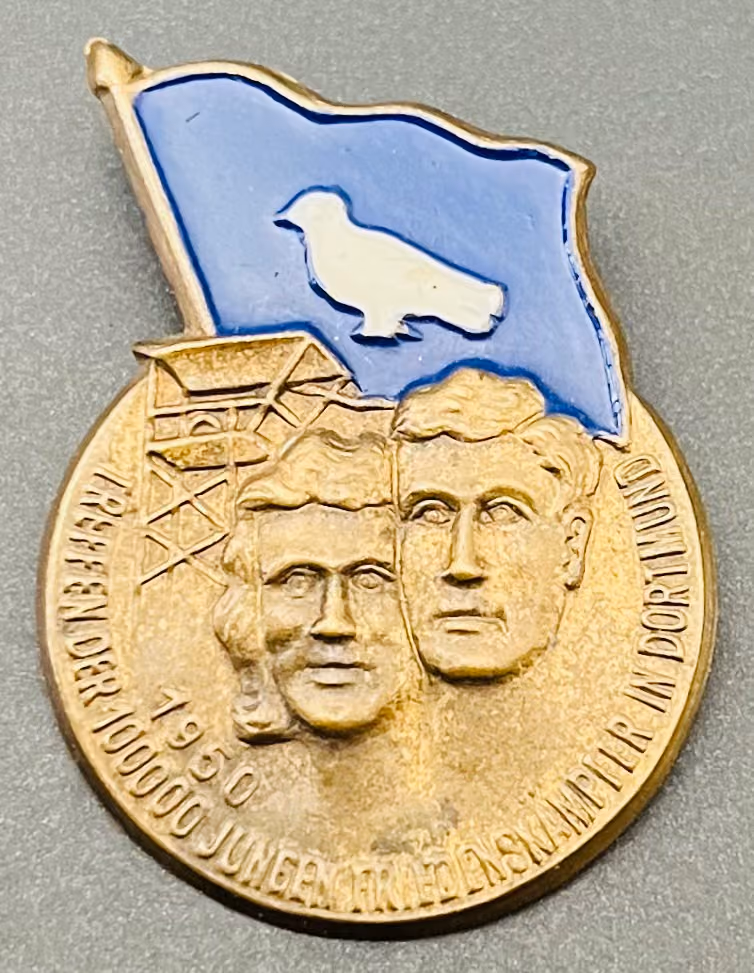 Treffen der 100.000 jungen Friedenskämpfer in Dortmund 1950
