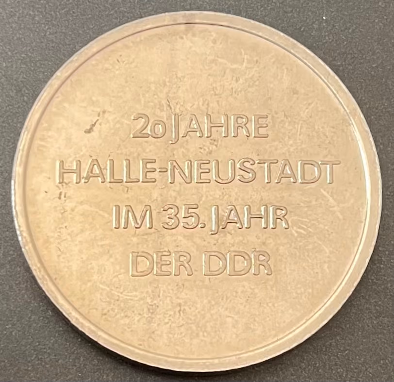 20 Jahre Halle-Neustadt im 35. Jahr der DDR