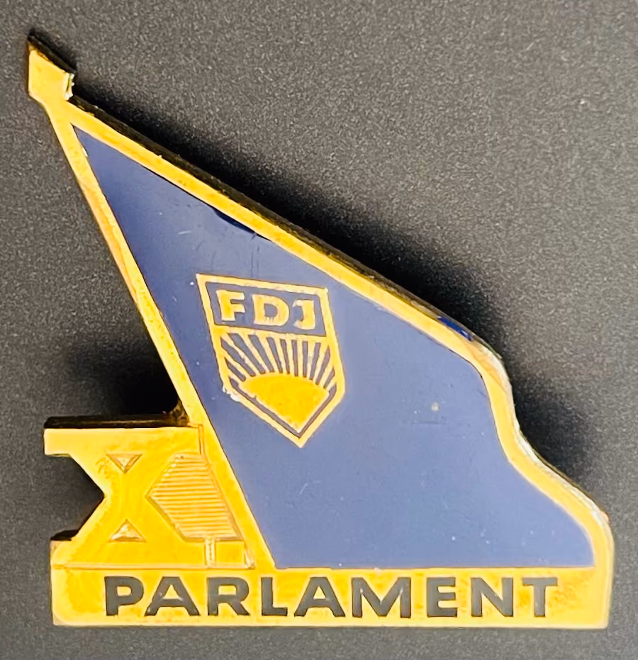 FDJ - X. Parlament