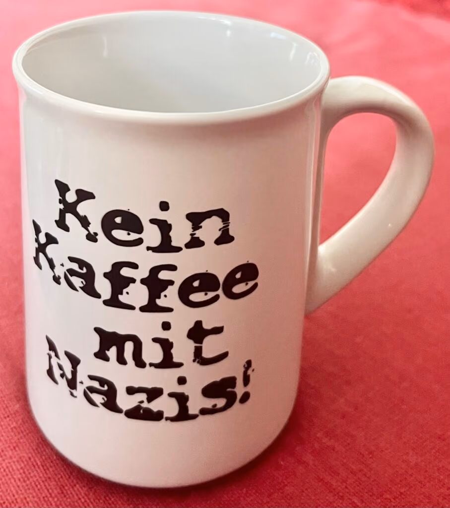 DGB-Jugend - Kein Kaffee mit Nazis!