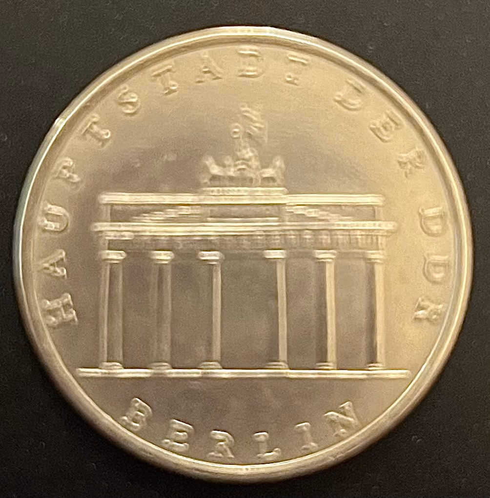 Berlin - Hauptstadt der DDR