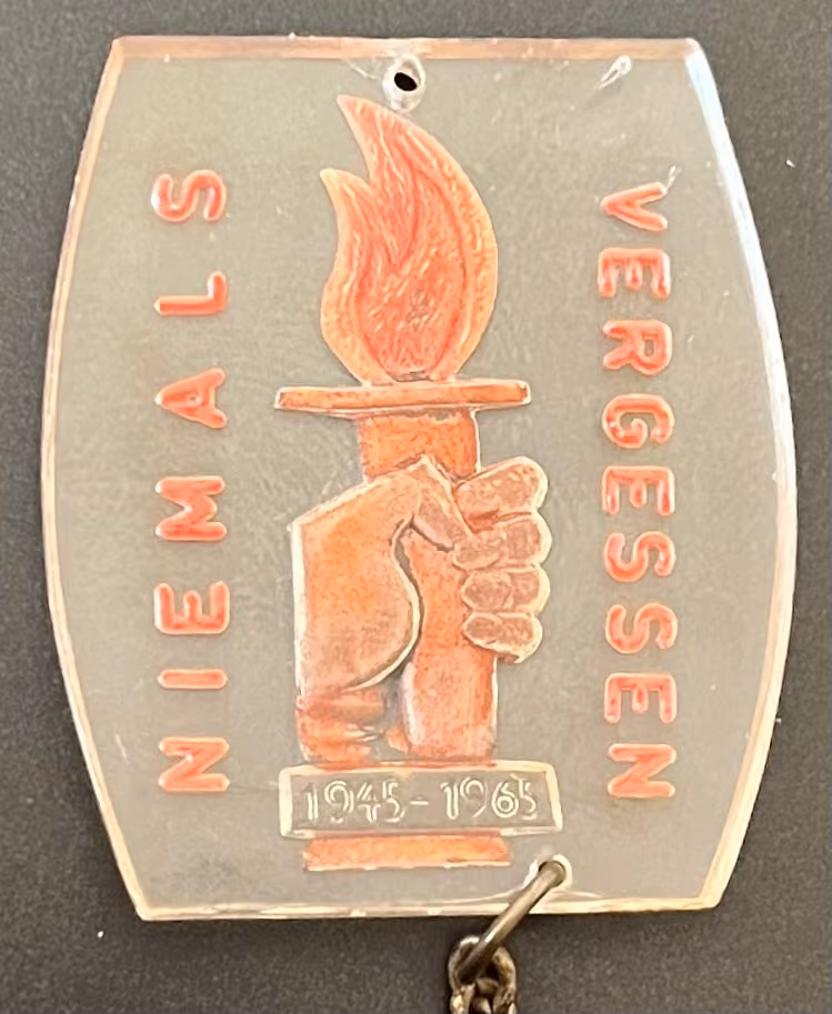 Niemals vergessen 1945-1965