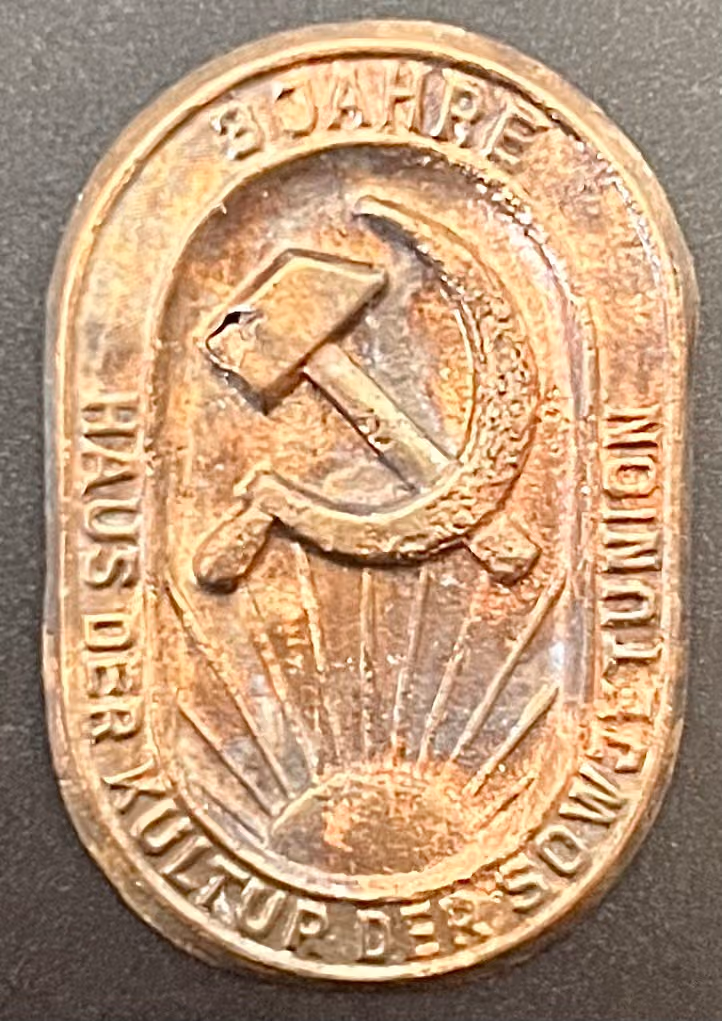3 Jahre Haus der Kultur der Sowjetunion