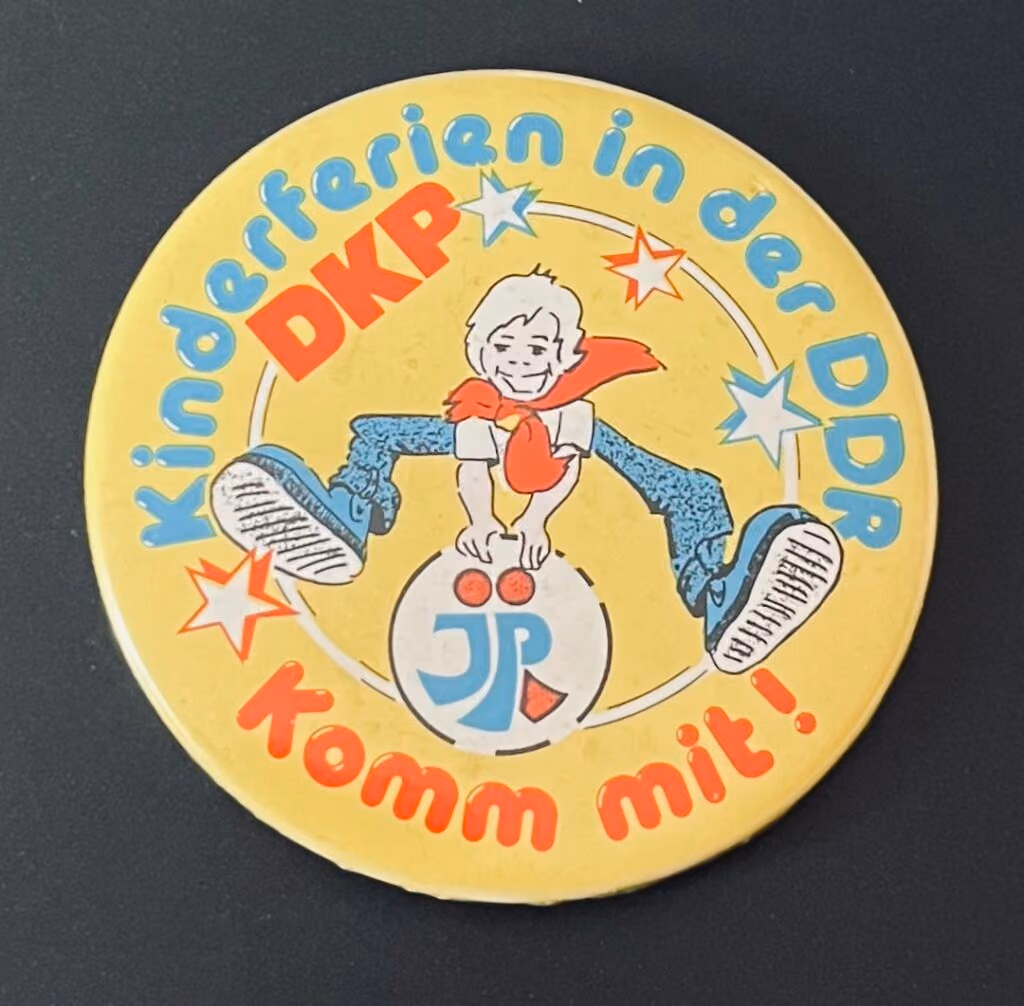 DKP - Junge Pioniere - Kinderferien in der DDR - Komm mit!