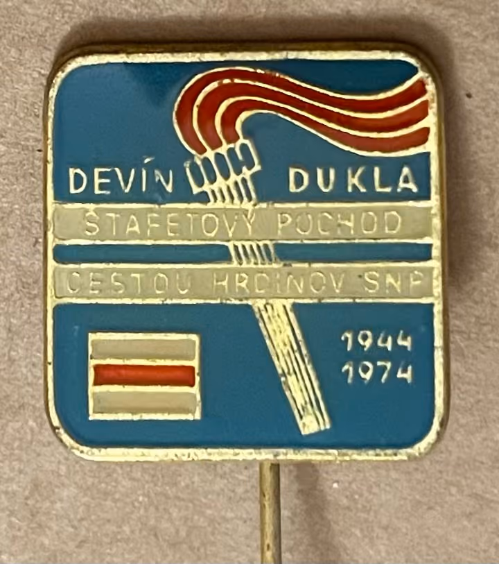 Devin-Dukla 1944-1974 - Fackelmarsch Weg der Helden des SNP