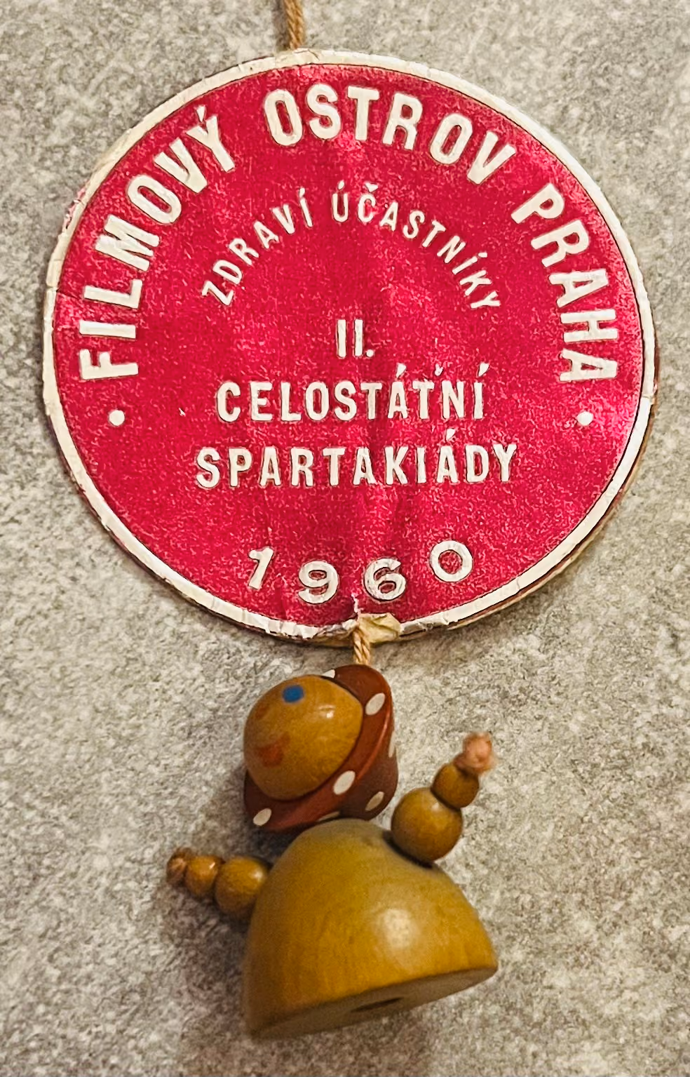 Die Film-Insel Prag grüßt die Teilnehmer der II. Gesamtstaatlichen Spartakiade 1960