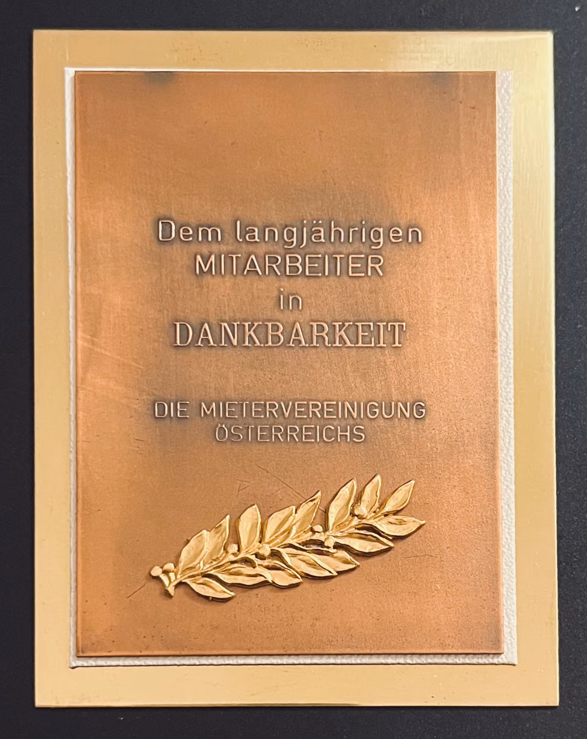 Mietervereinigung Österreichs – Dem langjährigen Mitarbeiter in Dankbarkeit
