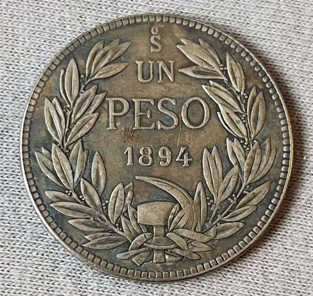 Hammer und Sichel - Republik Chile - Ein Peso
