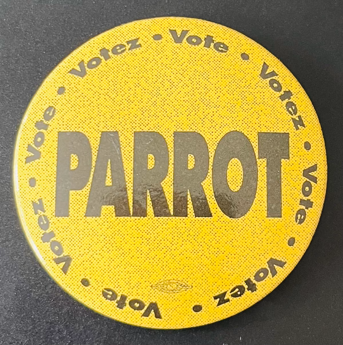 CLC - Vote-Votez-Parrot