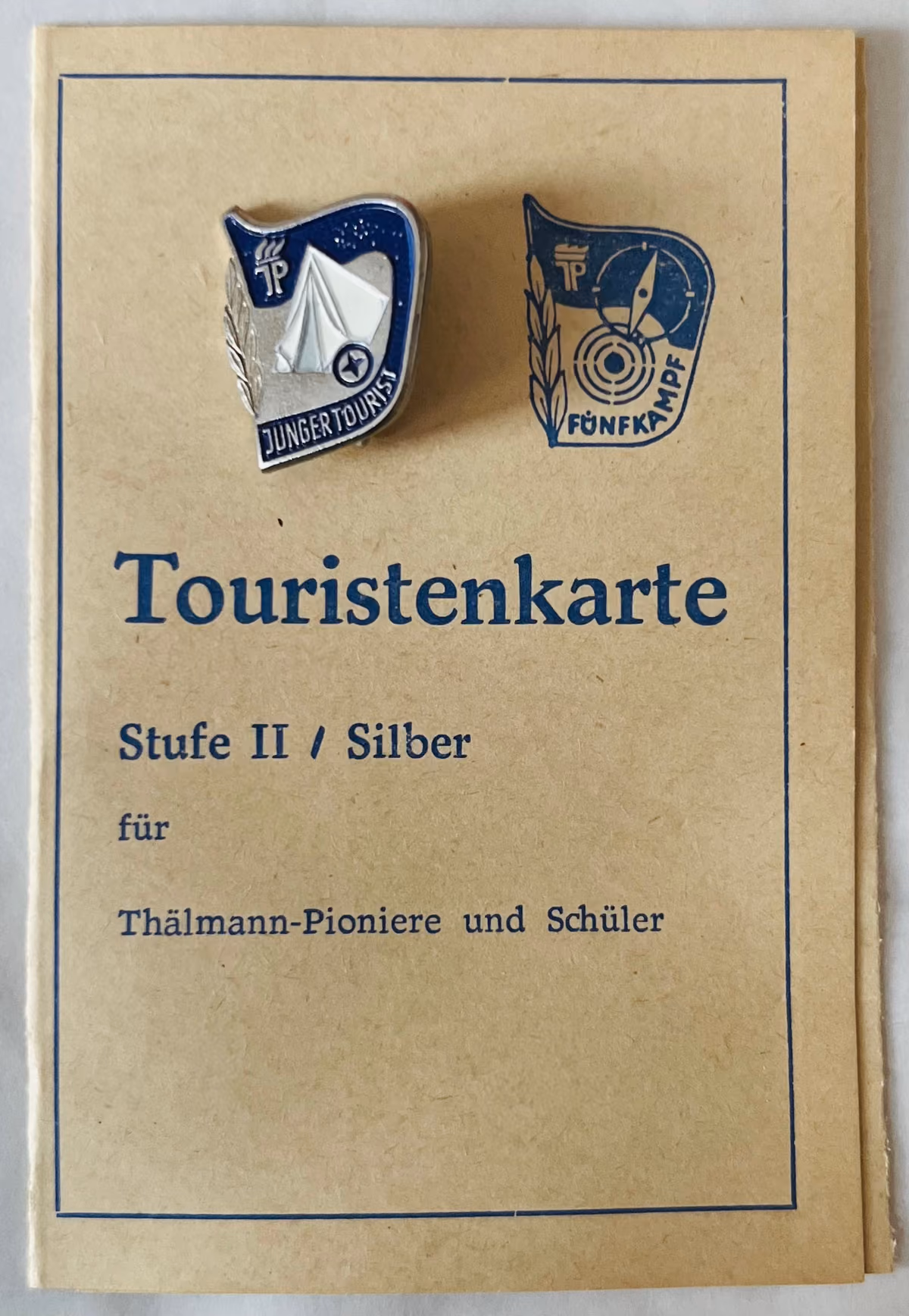 Thälmann-Pioniere – Junger Tourist
