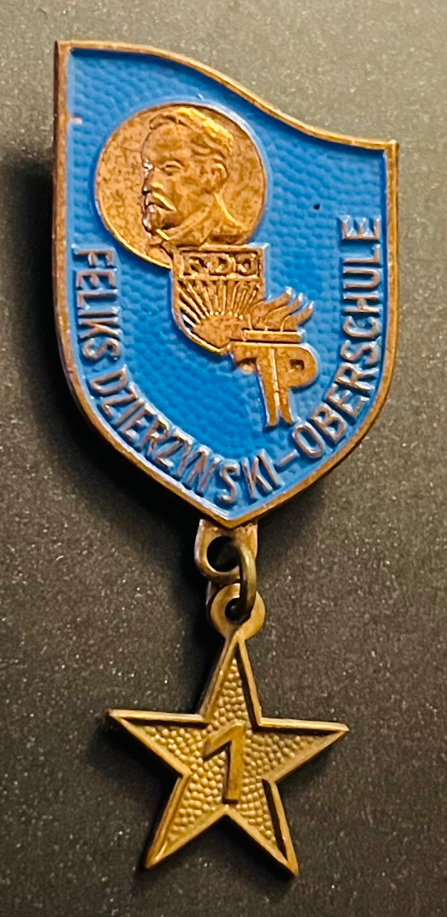 FDJ / Thälmannpioniere - Feliks Dzierzynski-Oberschule